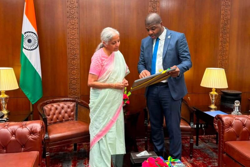 Premier Makes Business Pitch In India