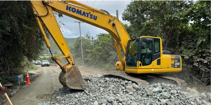 Constitutional Oversight Role for Contractor General Rejected