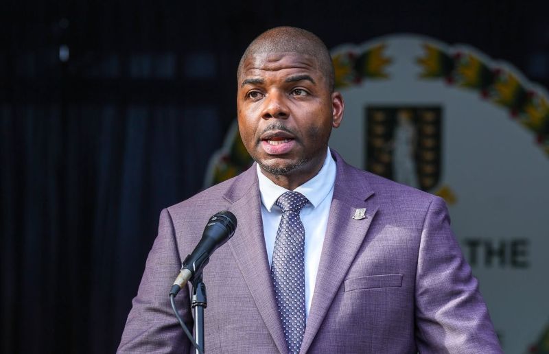 Premier Tells Graduates Greater Autonomy Has Driven Educational Progress
